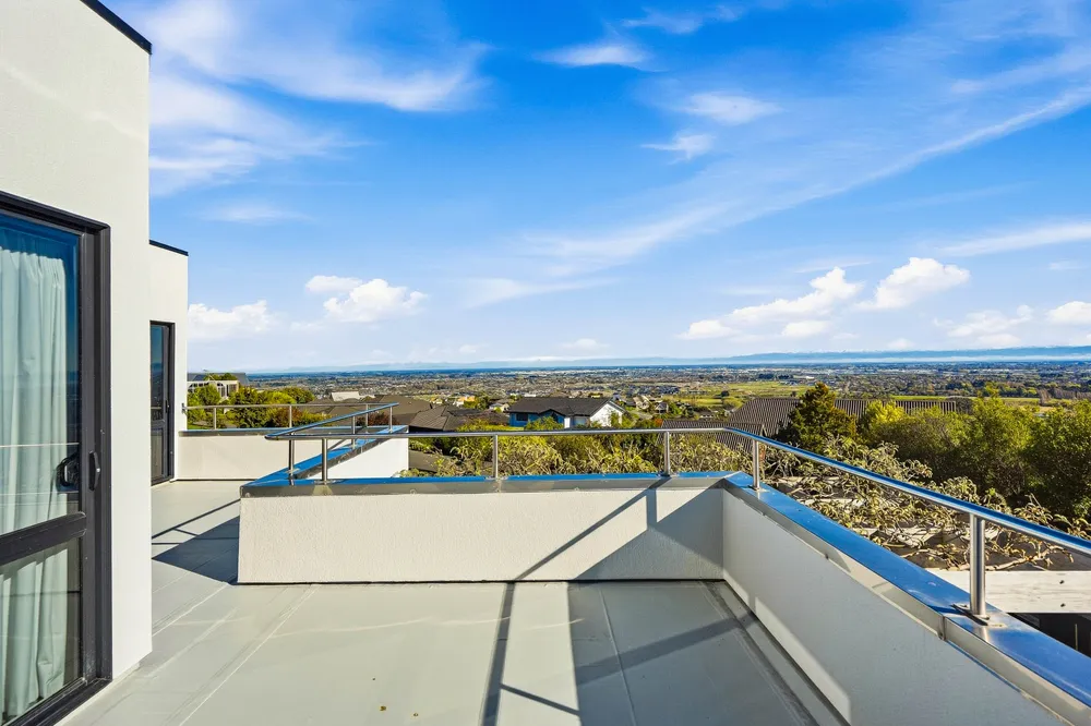 Photos of 68 Ravensdale Rise