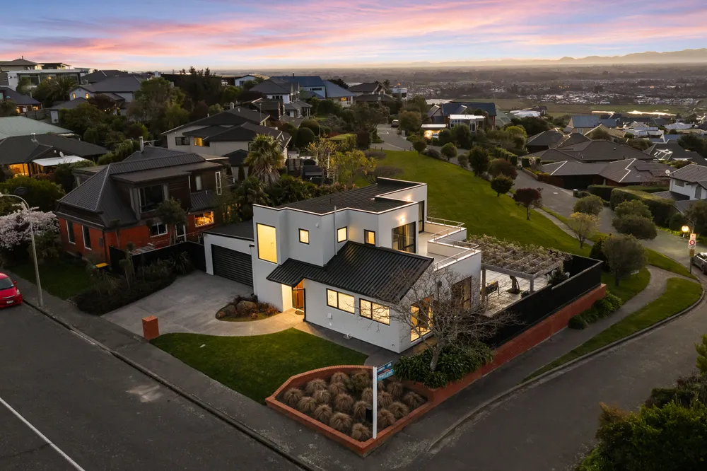 Photos of 68 Ravensdale Rise