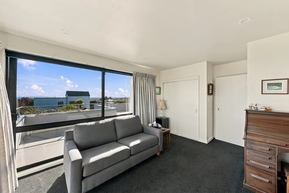 Photos of 68 Ravensdale Rise
