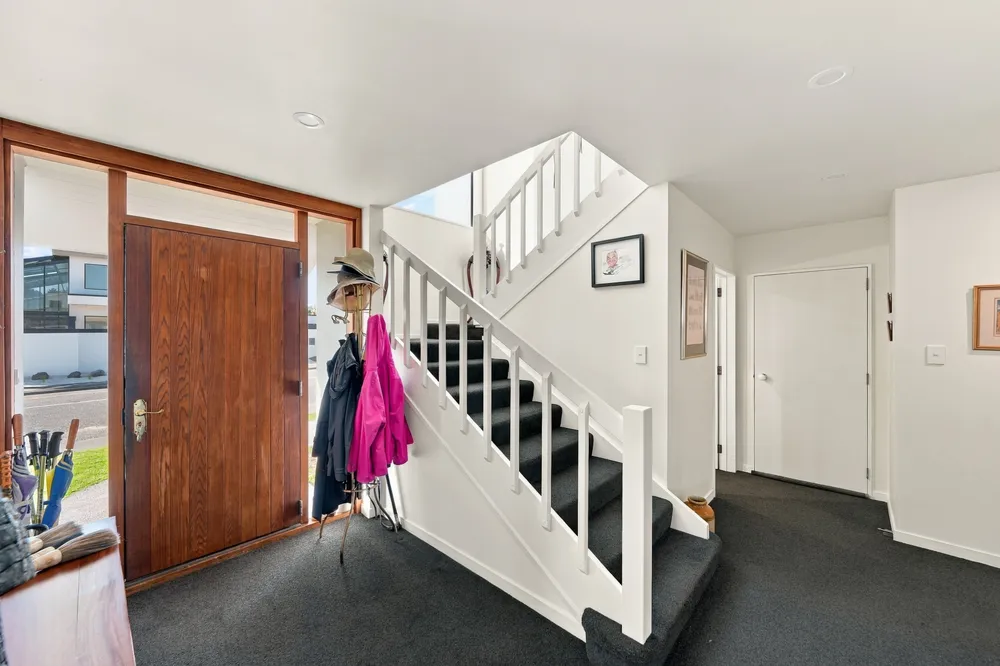 Photos of 68 Ravensdale Rise