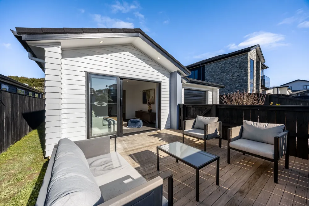Photos of 33 Makete Crescent
