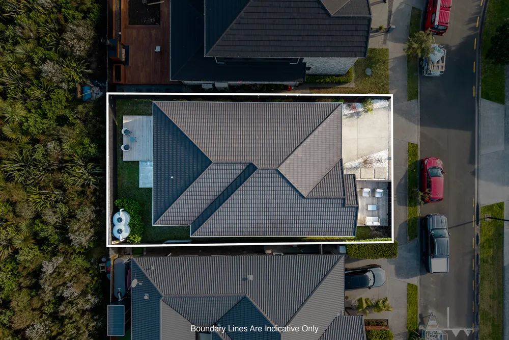 Photos of 33 Makete Crescent
