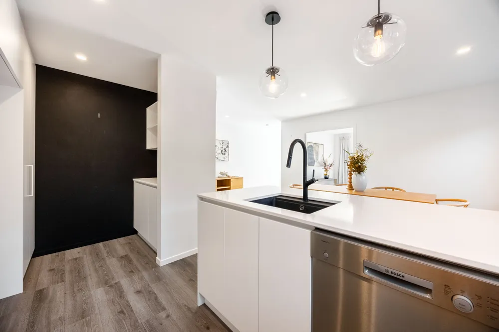 Photos of 33 Makete Crescent