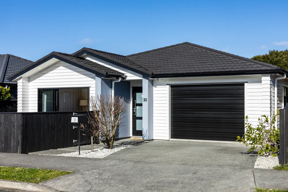 Photos of 33 Makete Crescent