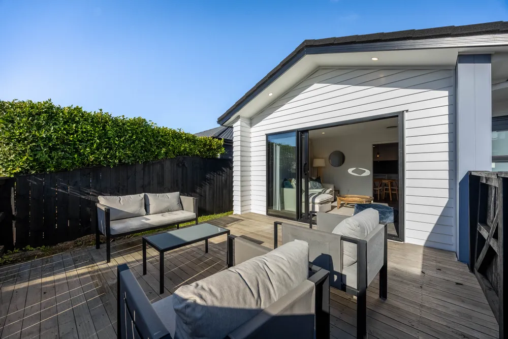 Photos of 33 Makete Crescent