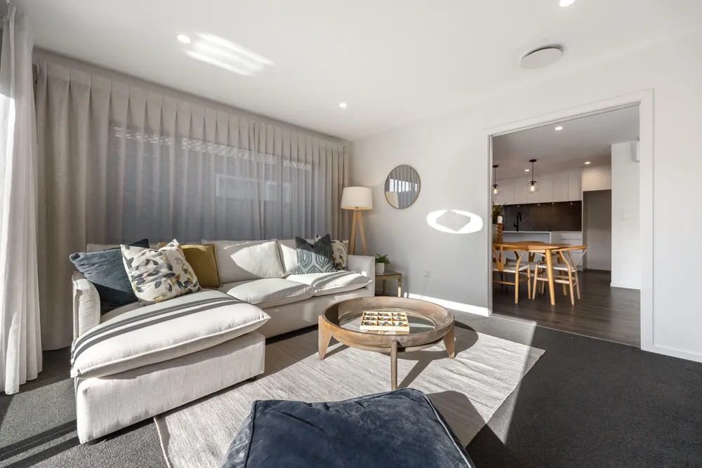 Photos of 33 Makete Crescent