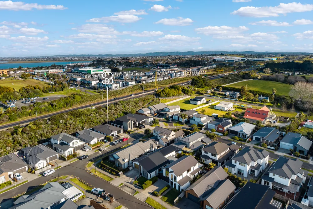 Photos of 33 Makete Crescent