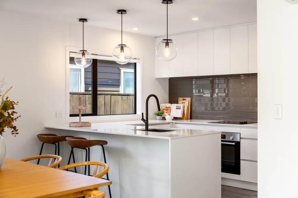 Photos of 33 Makete Crescent