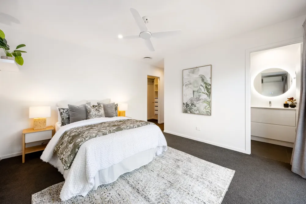 Photos of 33 Makete Crescent
