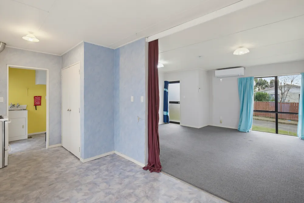 Photos of 23 Douglas Street