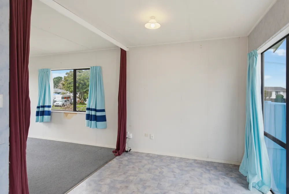 Photos of 23 Douglas Street