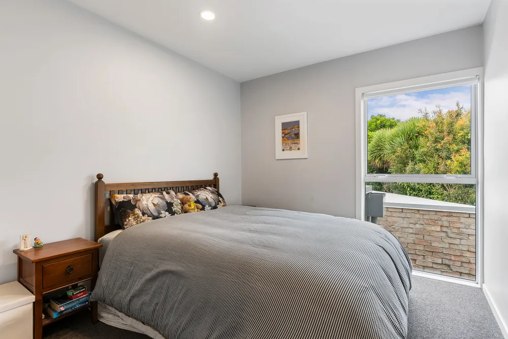 Photos of 37 Maxine Place