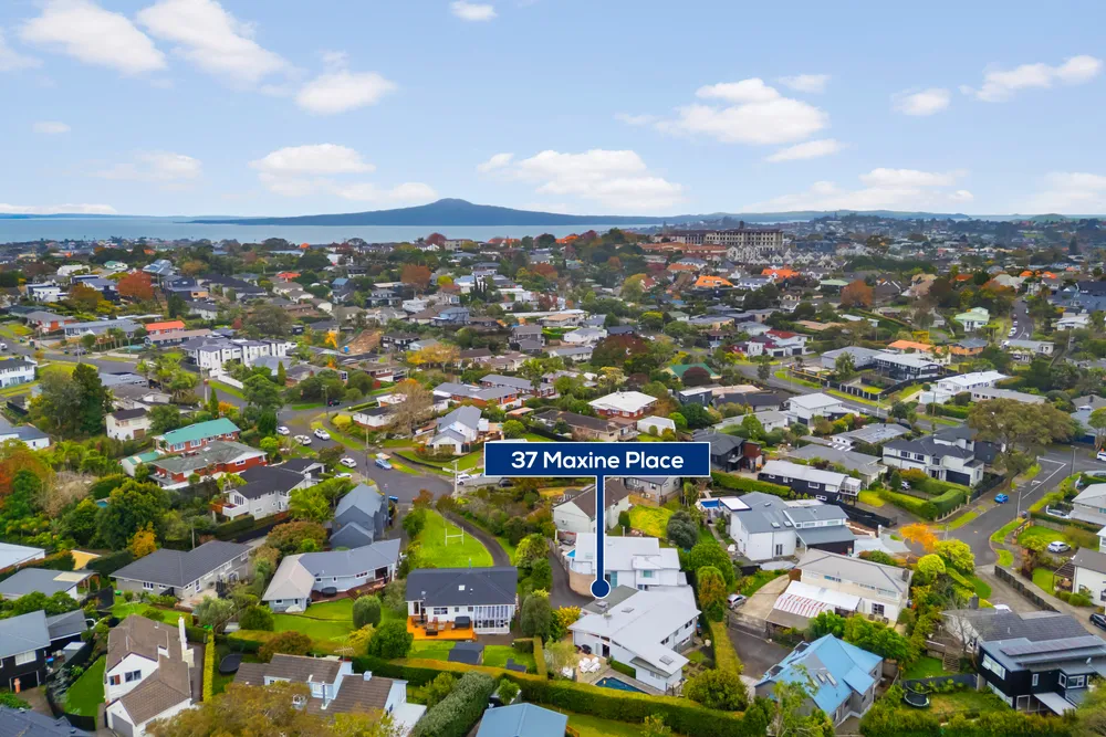 Photos of 37 Maxine Place