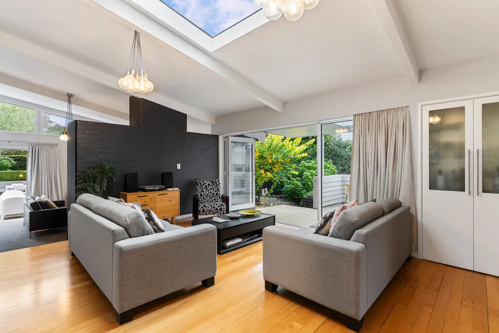 Photos of 37 Maxine Place