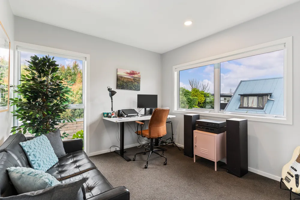 Photos of 37 Maxine Place