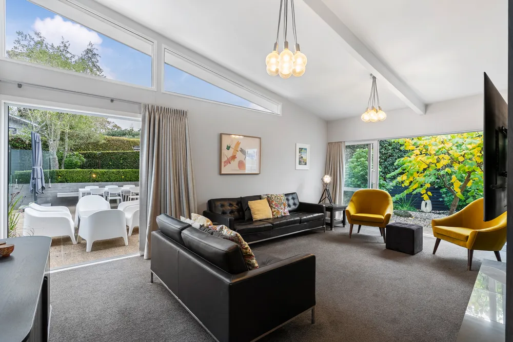 Photos of 37 Maxine Place
