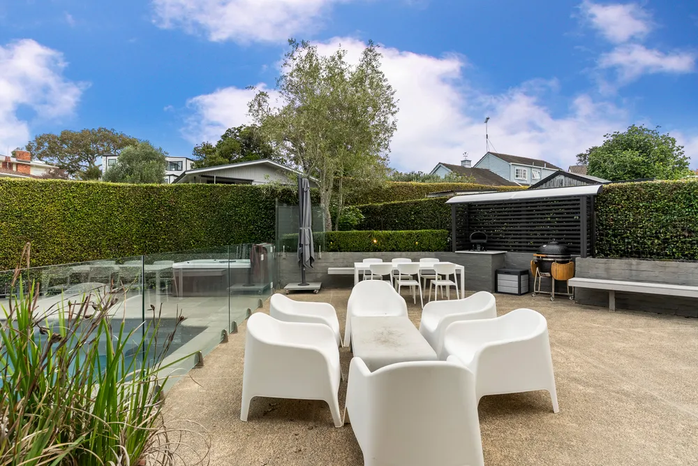 Photos of 37 Maxine Place