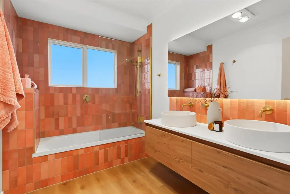 Photos of 60 Gloucester Road