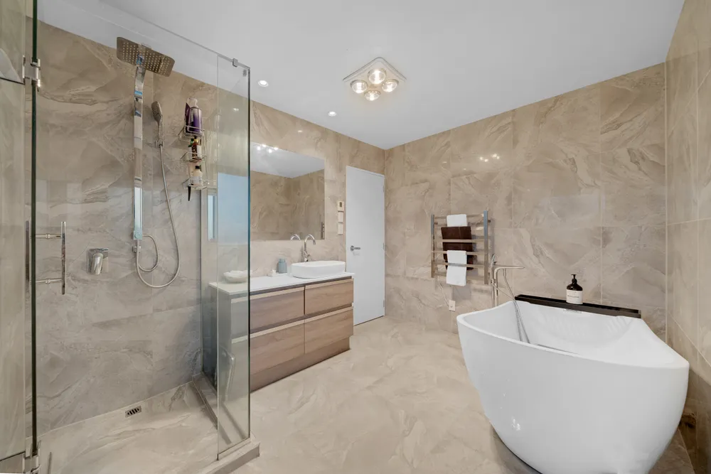 Photos of 6 Acqua Place