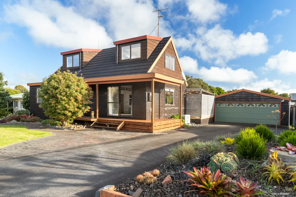 Photos of 36 Racecourse Road