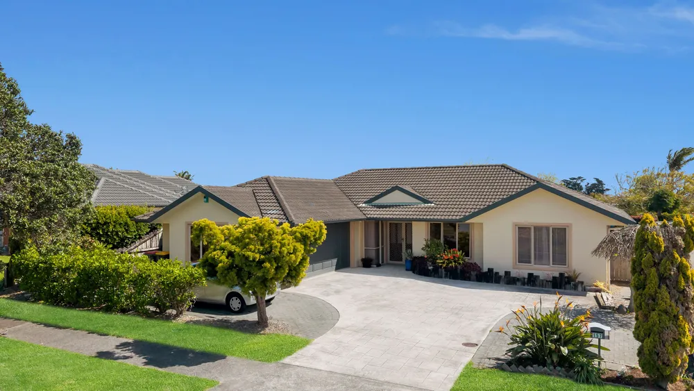 Photos of 157 Kilkenny Drive
