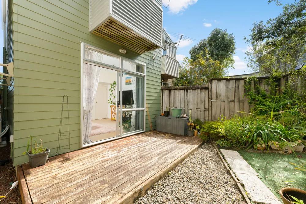 Photos of 25 Albionvale Road
