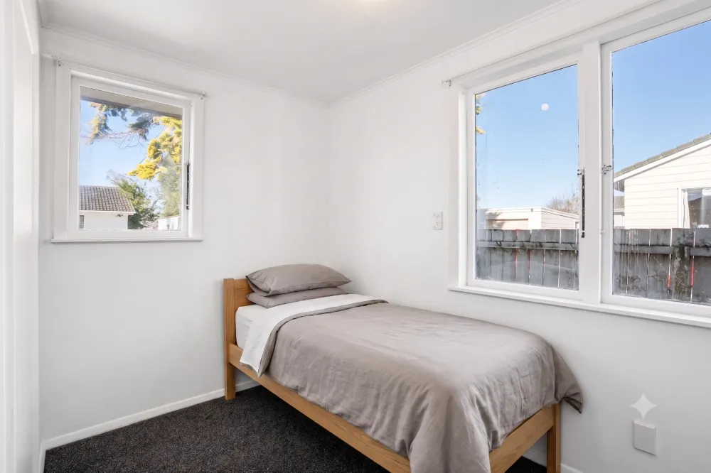 Photos of 74A Kayes Road