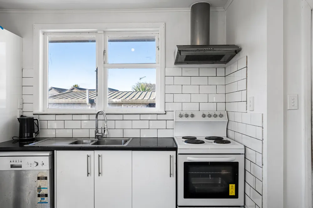 Photos of 74A Kayes Road