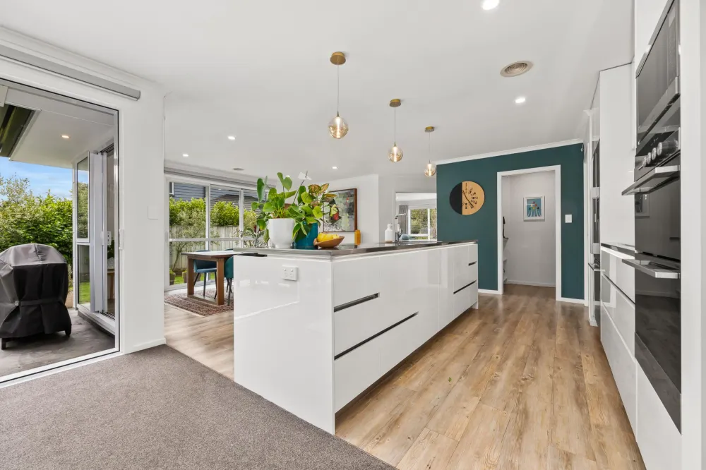 Photos of 35 Banks Boulevard