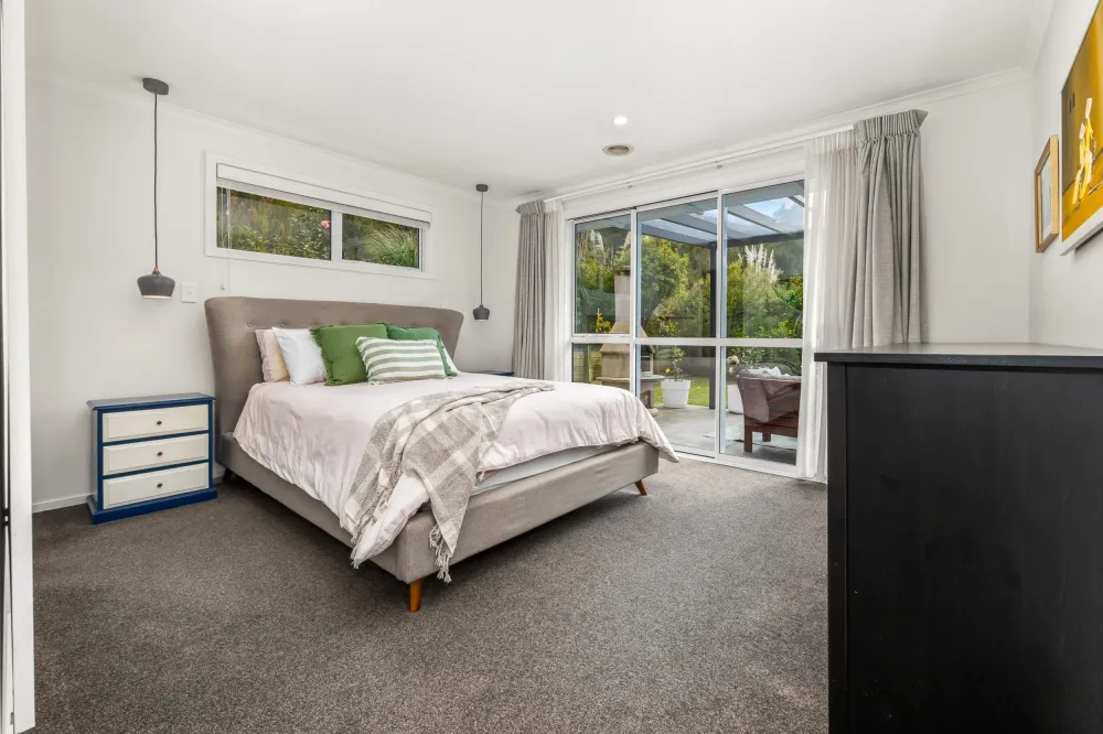 Photos of 35 Banks Boulevard