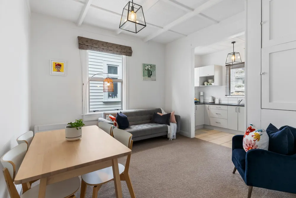 Photos of 5 London Street