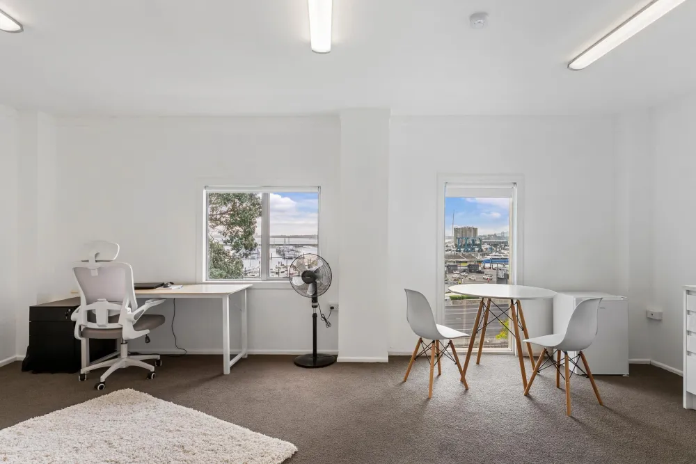 Photos of 5 London Street