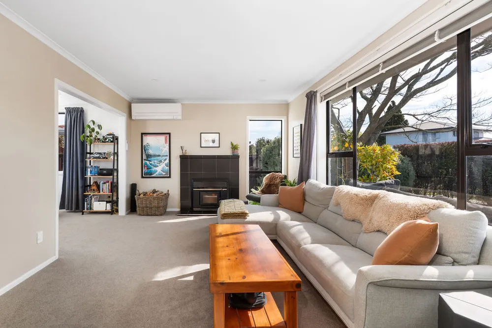 Photos of 8 Hussar Place
