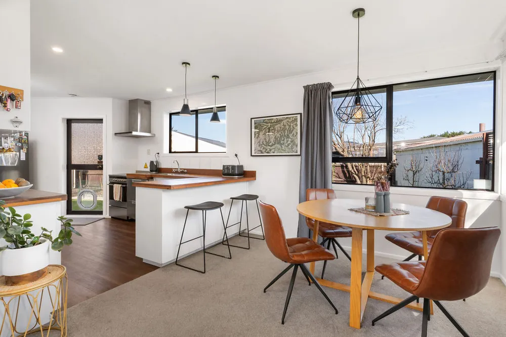 Photos of 8 Hussar Place