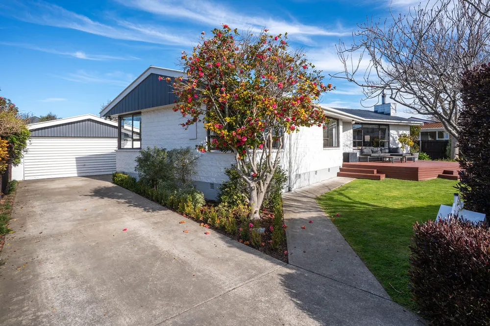 Photos of 8 Hussar Place