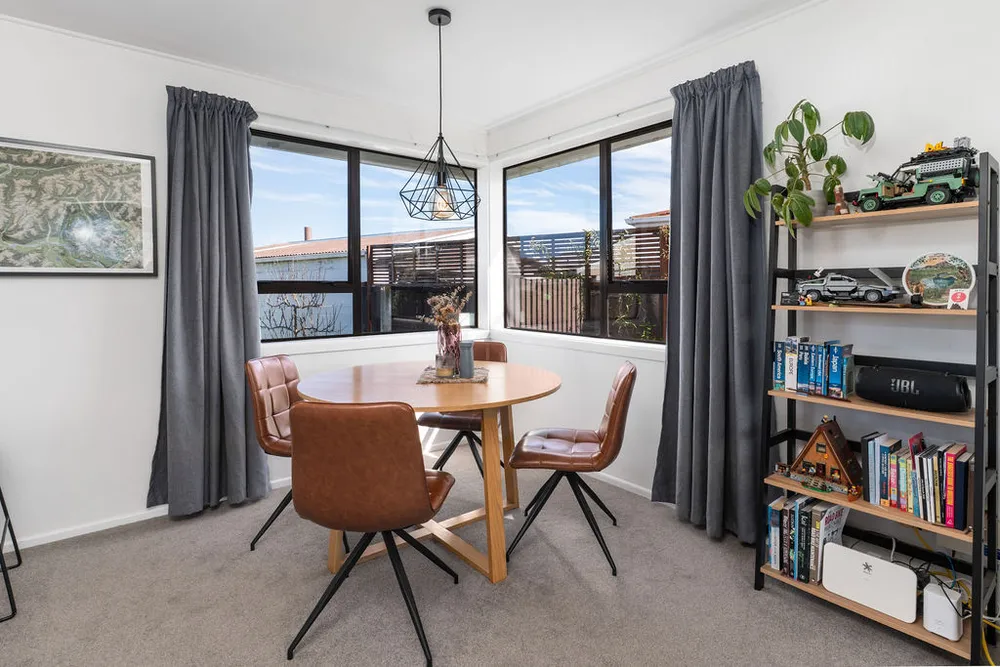 Photos of 8 Hussar Place