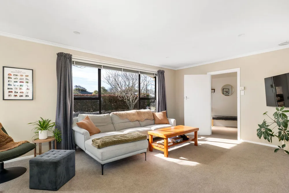 Photos of 8 Hussar Place