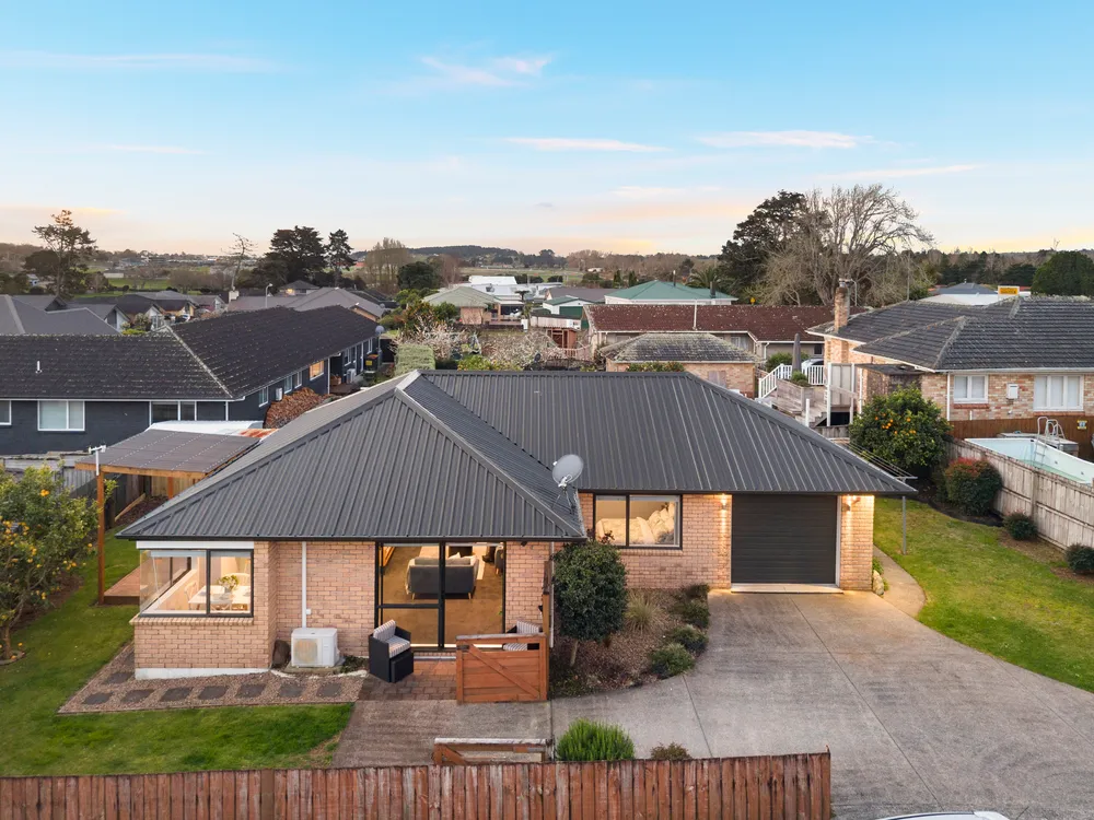 Photos of 527B Buckland Road