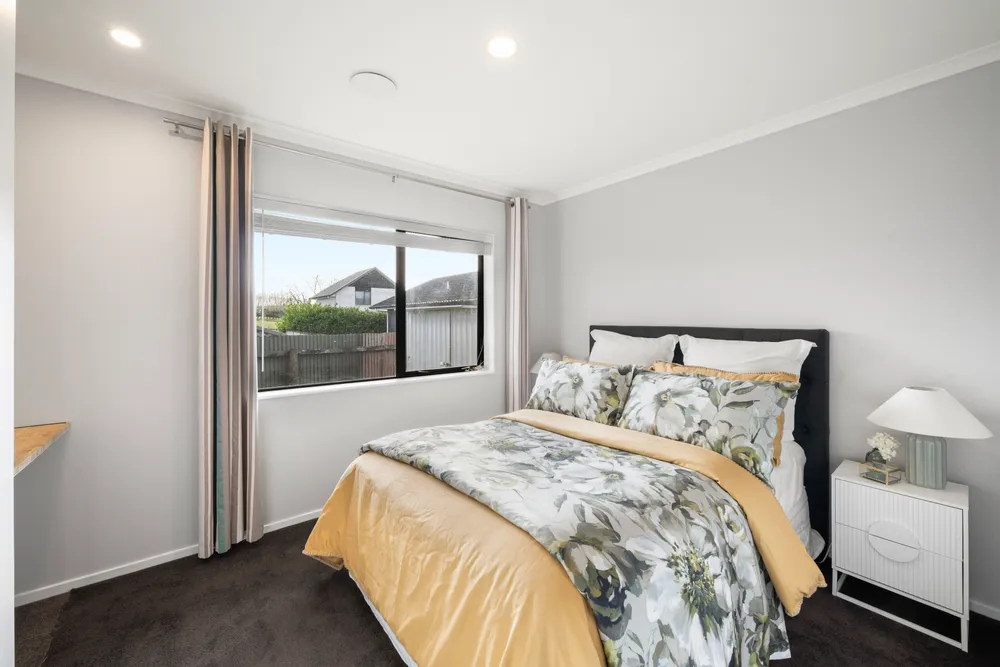 Photos of 527B Buckland Road