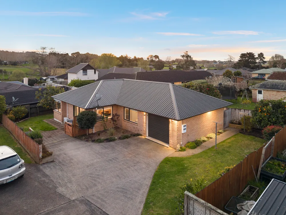 Photos of 527B Buckland Road