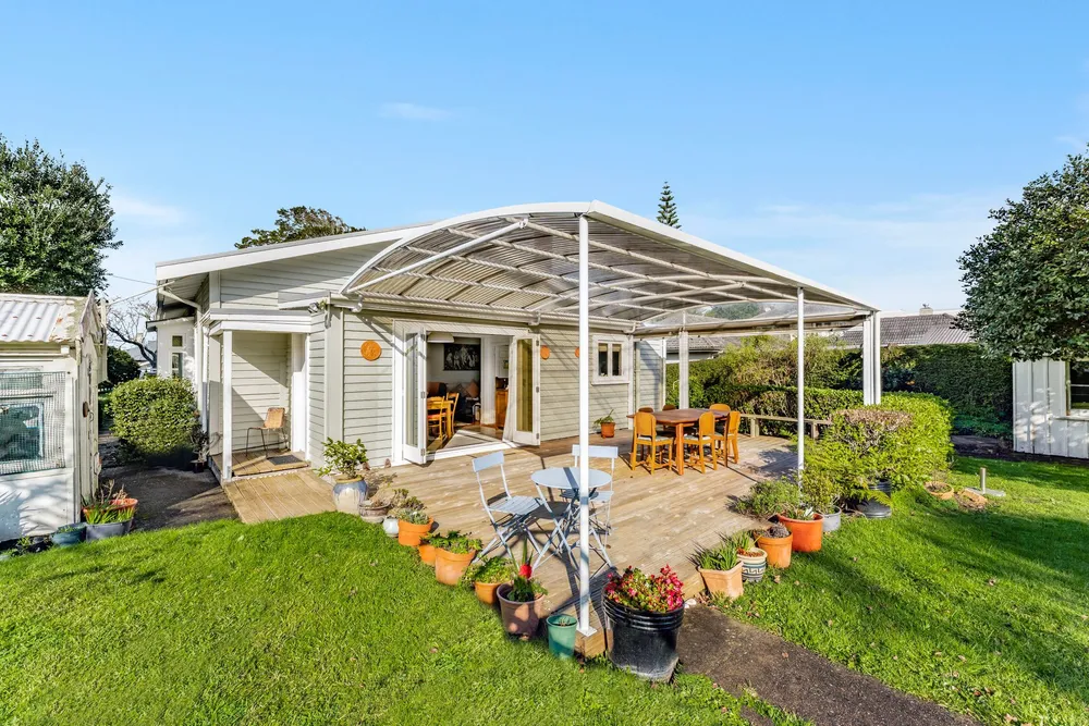 Photos of 124 Campbell Road