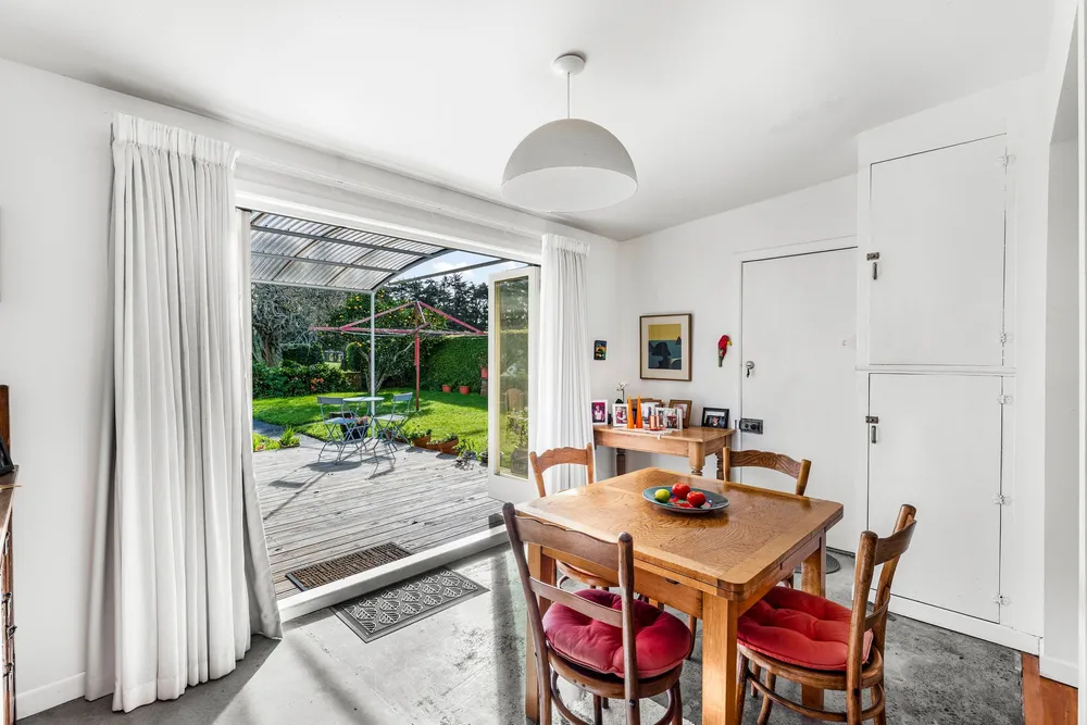 Photos of 124 Campbell Road