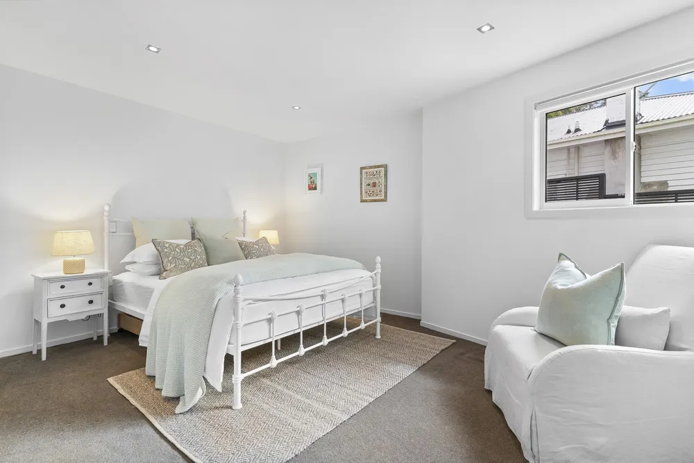 Photos of 17 Papahia Street