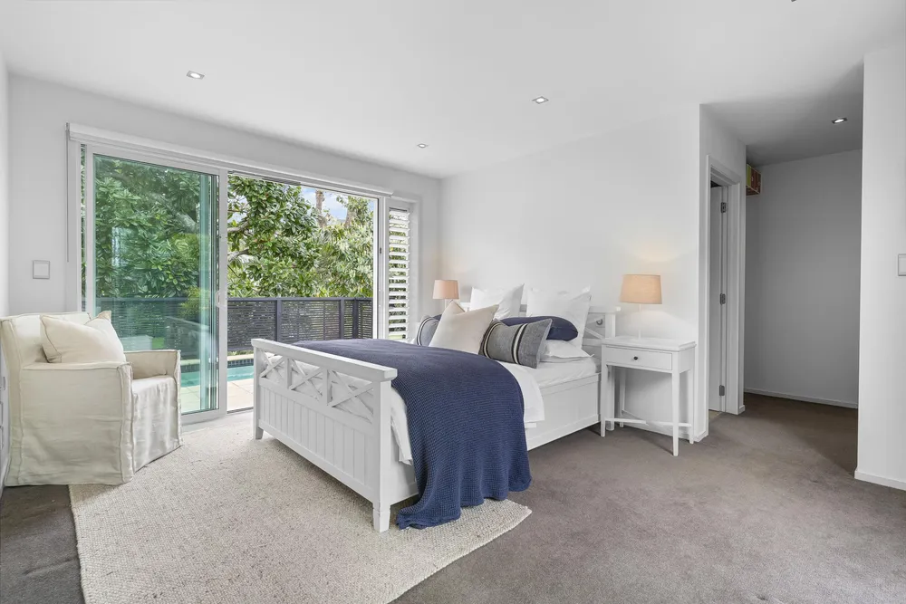Photos of 17 Papahia Street