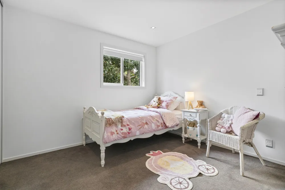 Photos of 17 Papahia Street