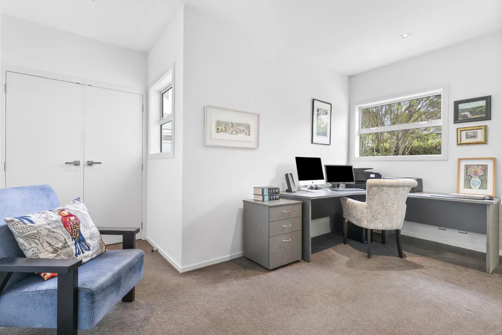 Photos of 17 Papahia Street