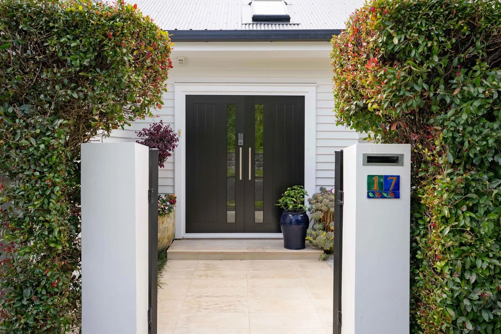 Photos of 17 Papahia Street