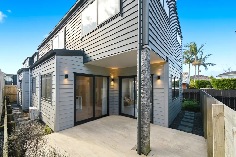 Photos of 84b Francis Street