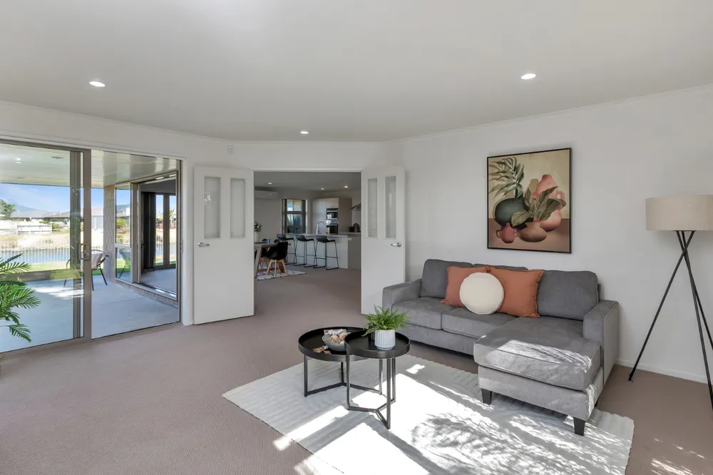 Photos of 6 Sando Way