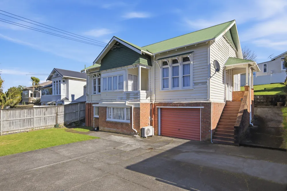 Photos of 675 Mount Eden Road